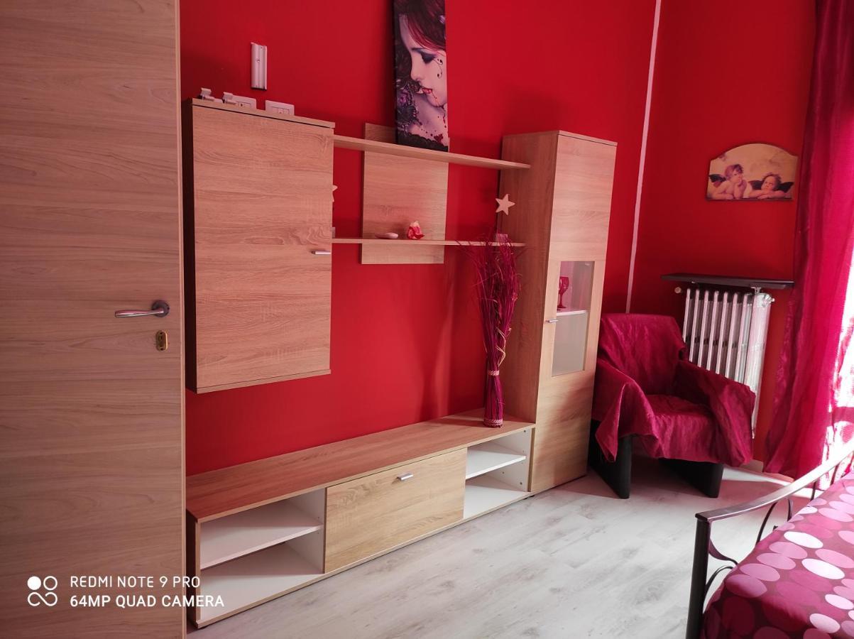 Beb Da Gaia E Giulio Bed & Breakfast Reno Di Leggiuno Dış mekan fotoğraf
