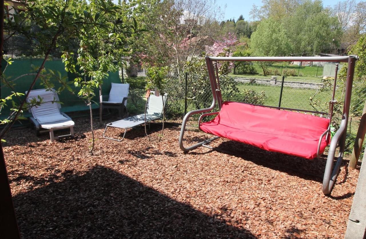 Beb Da Gaia E Giulio Bed & Breakfast Reno Di Leggiuno Dış mekan fotoğraf